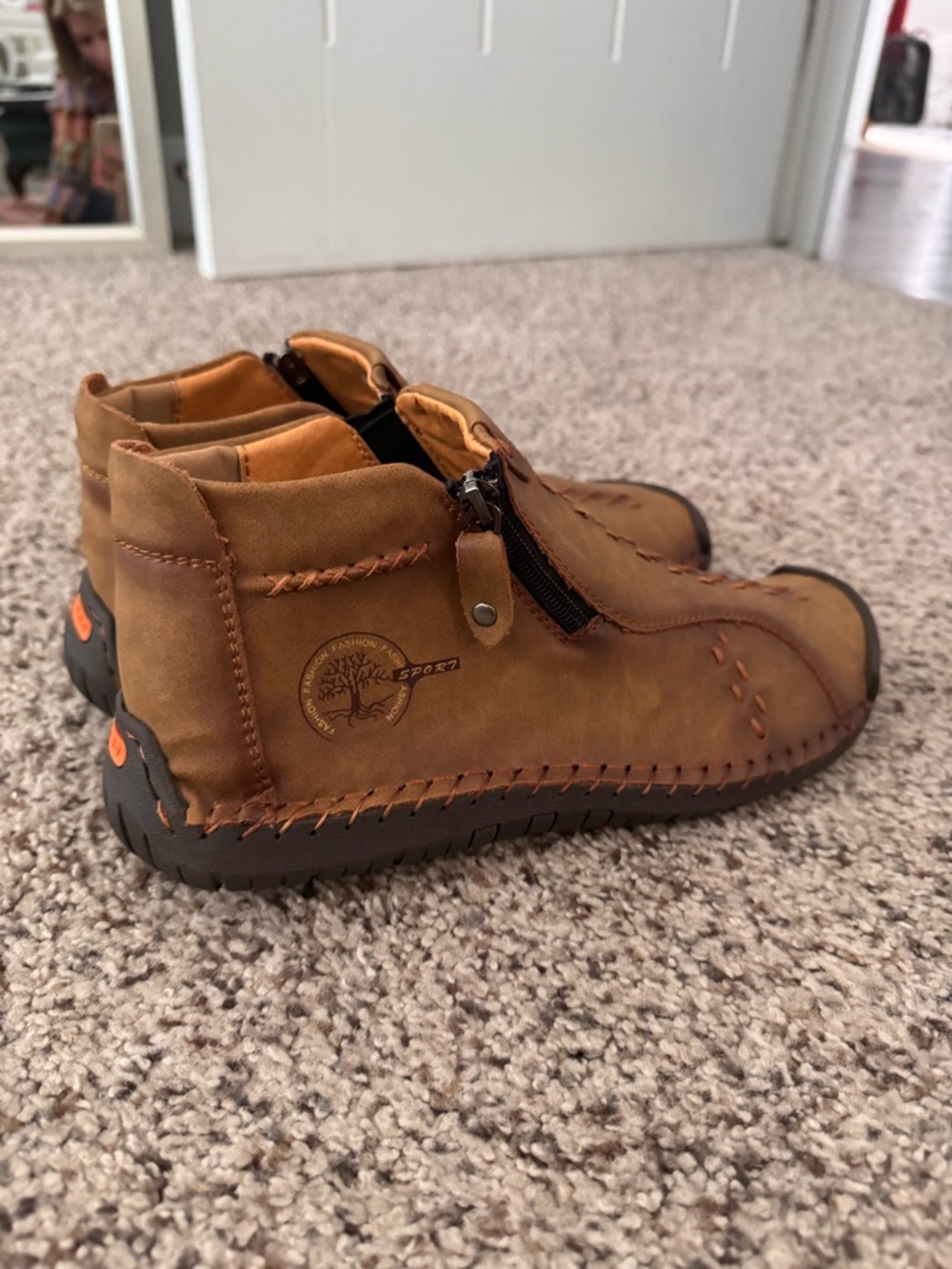 BRAND NEW Brown Leather Zip-Front Casual Ankle Boots